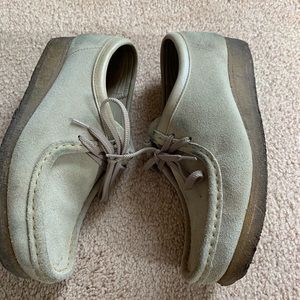 Women’s Clarks original wallabee